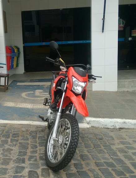 Legislativo alagoagrandense adquiri uma Motocicleta zero Km